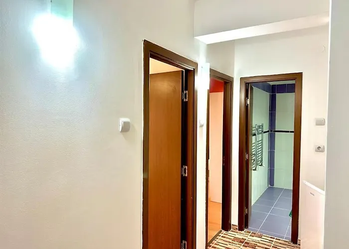 Novara 21 アパート *